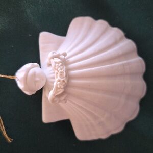 Flower Garland Angel Ornament 1995. Made In The USA.